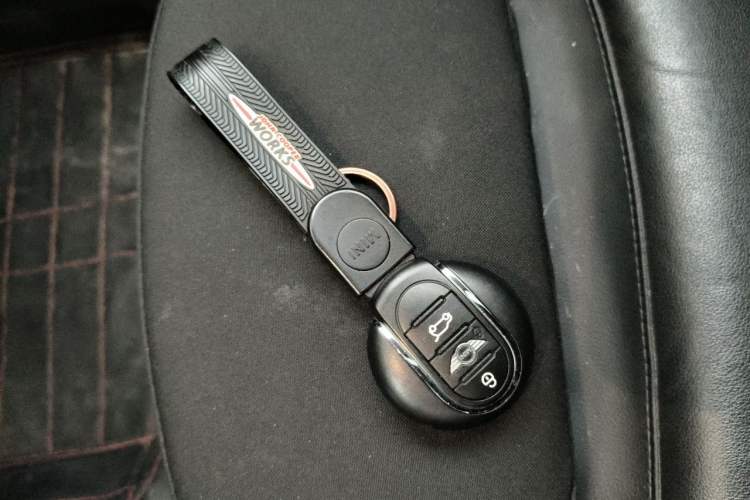 Used MINI 2016 1.5T COOPER Vehicle Key