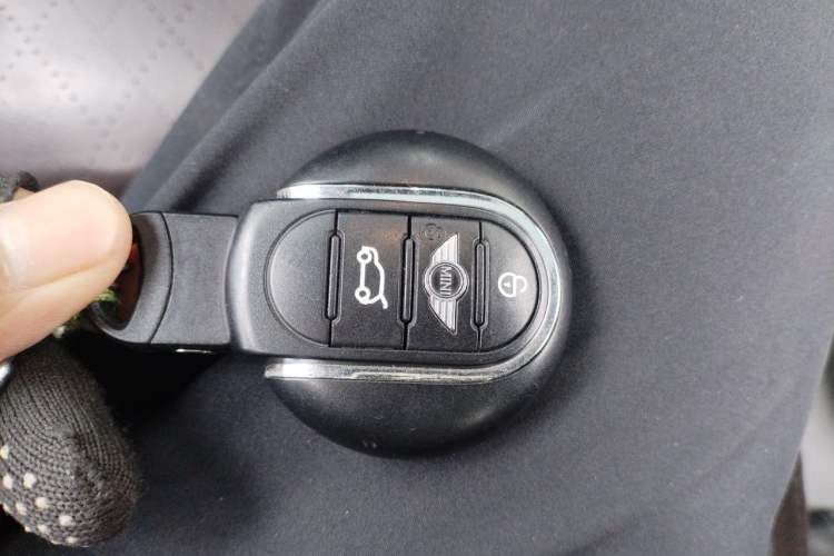 Used MINI 2016 2.0T COOPER S Pioneer Edition Vehicle Key