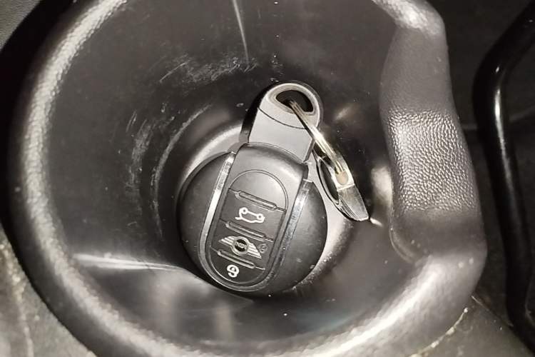 Used MINI 2016 1.2T ONE Pioneer Edition Vehicle Key