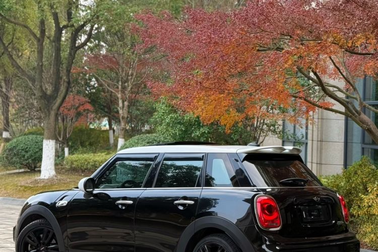 Used MINI 2017 2.0T COOPER S Racing Enthusiast Five-Door Edition Exterior 8
