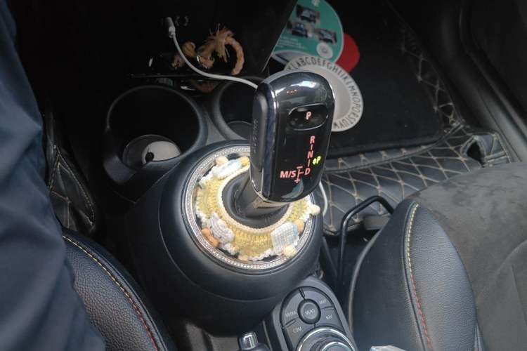 Used MINI  Gear Lever