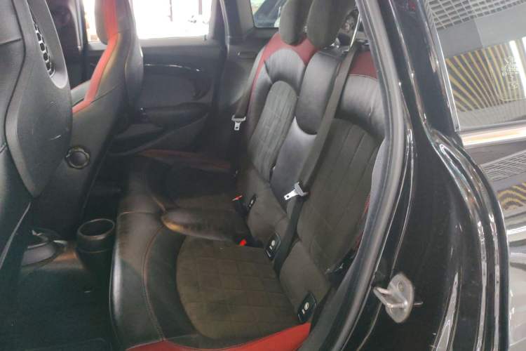 Used MINI 2017 2.0T COOPER S Racing Enthusiast Five-Door Edition Interior 4