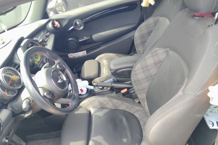 Used MINI 2017 2.0T COOPER S for Car Enthusiasts Left Front Seat