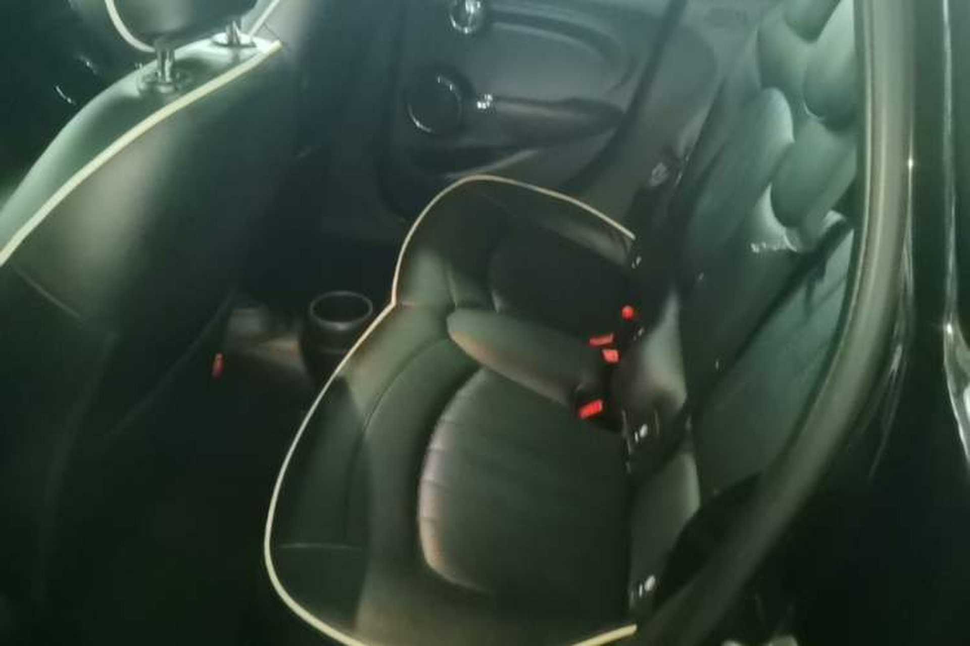 Used MINI 2017 1.5T COOPER Ice Blue Limited Edition Five-Door Version Left Rear Seat