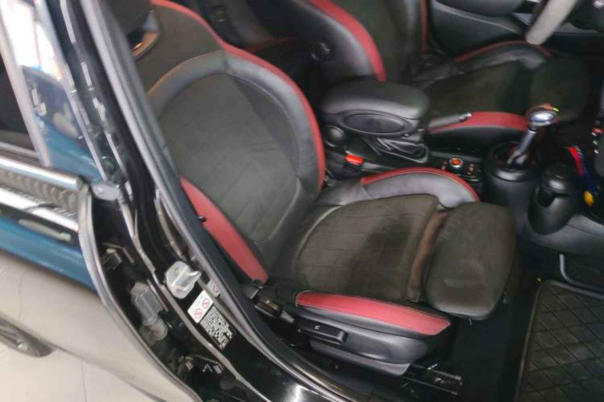 Used MINI 2017 2.0T COOPER S Racing Enthusiast Five-Door Edition Right Front Seat