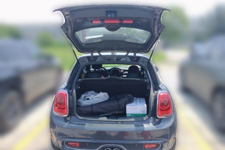 Used MINI 2017 2.0T COOPER S for Car Enthusiasts Trunk