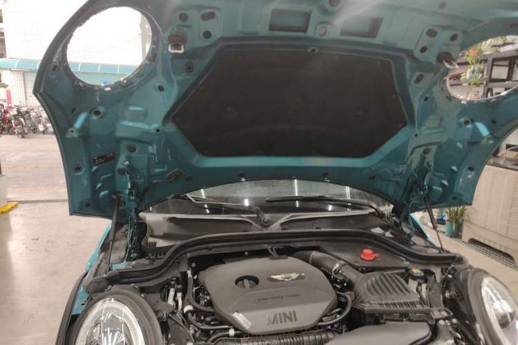 Used MINI 2017 2.0T COOPER S CABRIO Freedom Edition Engine Bay