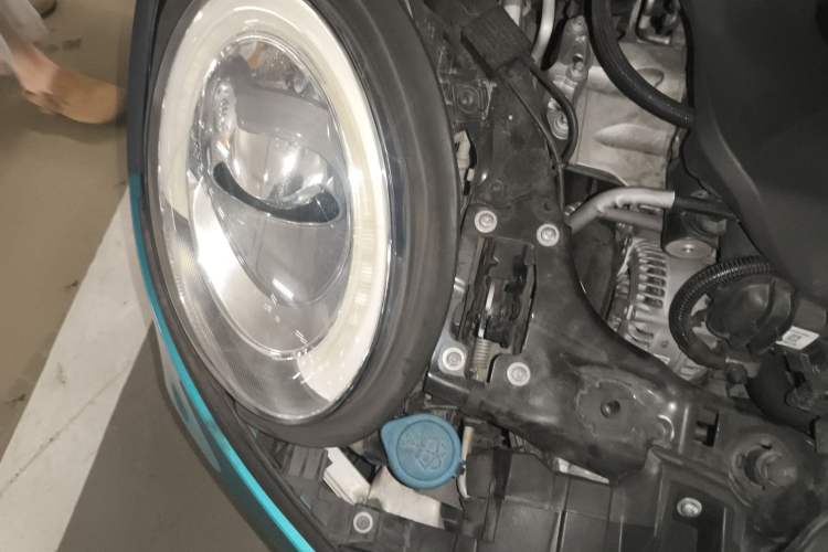 Used MINI 2017 1.5T COOPER Caribbean Blue Limited Edition Engine Bay Right