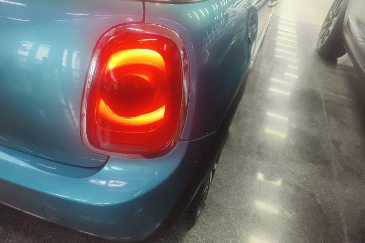 Used MINI 2017 1.5T COOPER CABRIO Freedom Edition Exterior 3