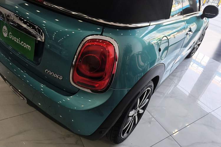 Used MINI 2017 1.5T COOPER CABRIO Freedom Edition Exterior 6