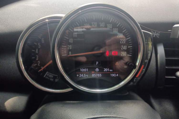 Used MINI 2017 1.5T COOPER Caribbean Blue Limited Edition Instrument Cluster