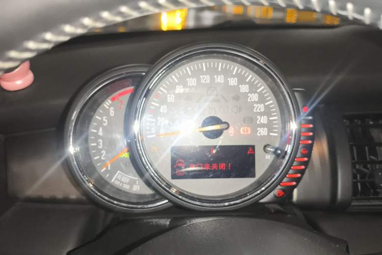Used MINI 2017 1.5T COOPER Caribbean Blue Limited Edition Instrument Cluster