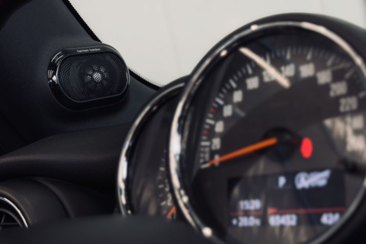 Used MINI 2017 2.0T COOPER S CABRIO Freedom Edition Interior 5