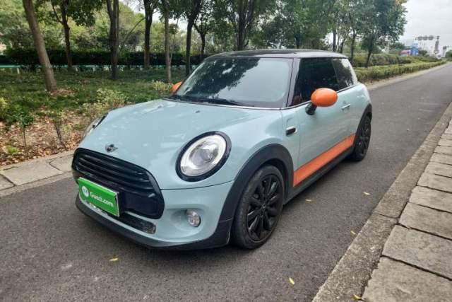 Used MINI 2017 1.5T COOPER Limited Edition in Ice Blue