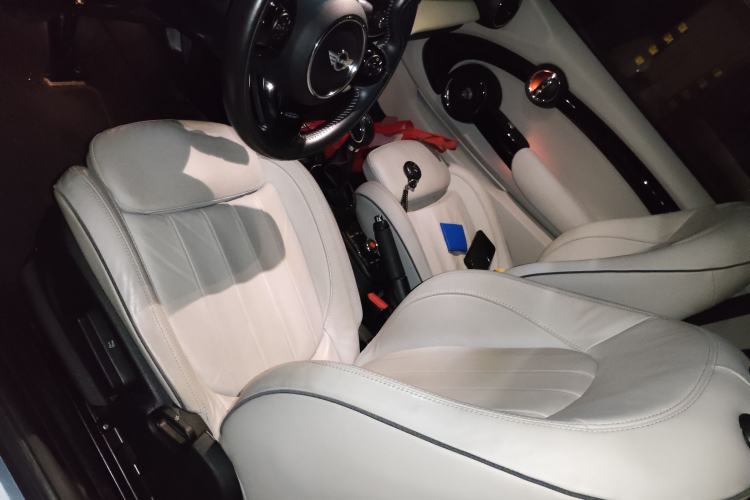 Used MINI 2017 1.5T COOPER CABRIO Freedom Edition Left Front Seat