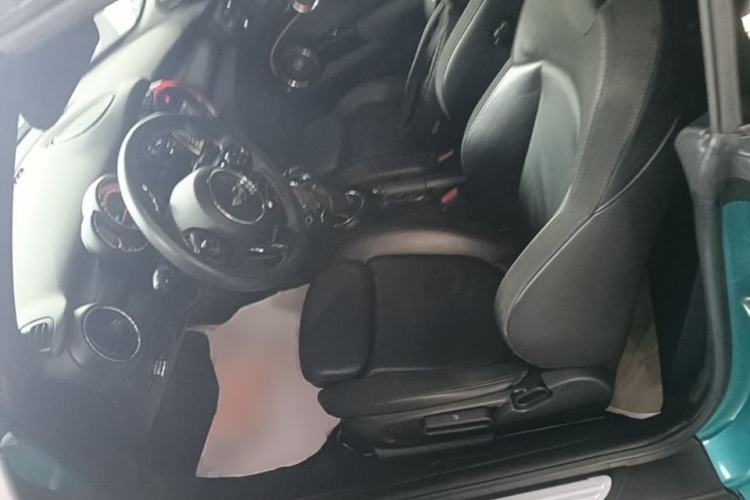 Used MINI 2017 1.5T COOPER CABRIO Freedom Edition Left Front Seat