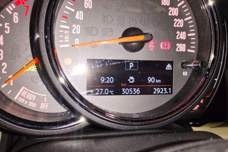 Used MINI 2017 1.5T COOPER CABRIO Freedom Edition Odometer Close Up