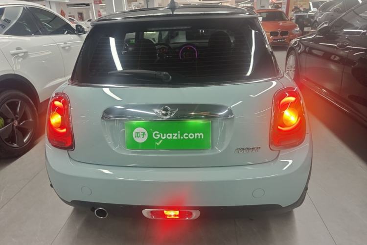 Used MINI 2017 1.5T COOPER Limited Edition in Ice Blue Rear