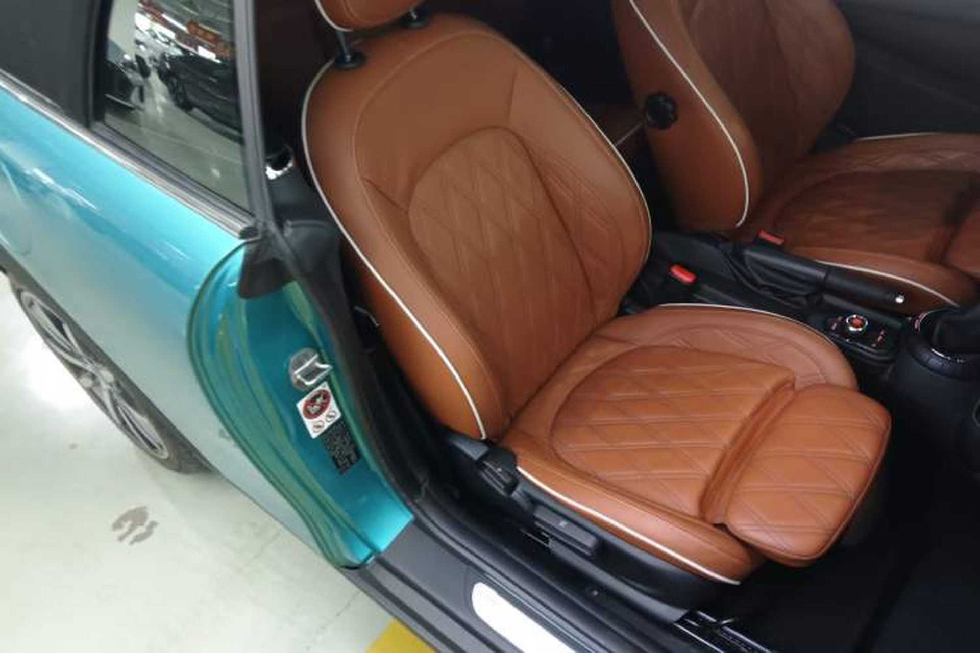 Used MINI 2017 1.5T COOPER CABRIO Freedom Edition Right Front Seat