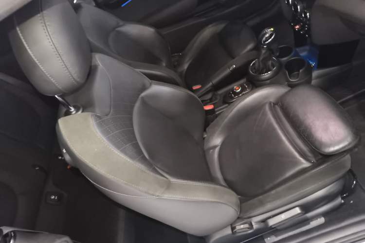 Used MINI 2017 1.5T COOPER CABRIO Freedom Edition Right Front Seat