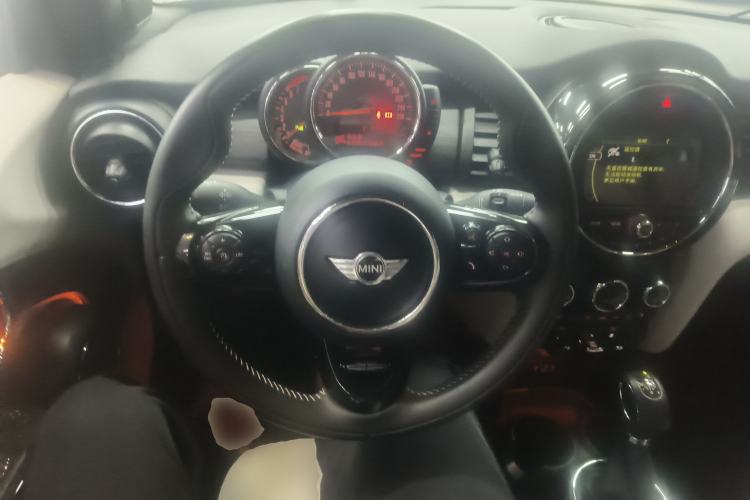Used MINI 2017 1.5T COOPER CABRIO Freedom Edition Steering Wheel