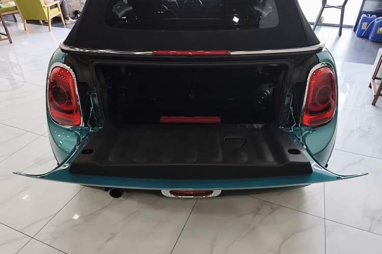 Used MINI 2017 1.5T COOPER CABRIO Freedom Edition Trunk