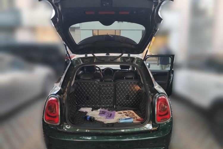 Used MINI 2017 2.0T COOPER S Racing Enthusiast Five-Door Edition Trunk