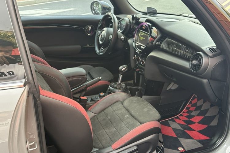 Used MINI 2017 2.0T COOPER S for Car Enthusiasts Exterior 13