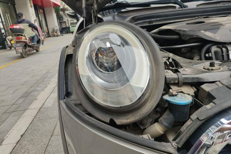 Used MINI 2017 1.5T COOPER CABRIO Freedom Edition Right Front Headlight