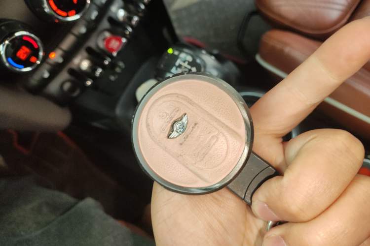 Used MINI 2017 1.5T COOPER CABRIO Freedom Edition Vehicle Key