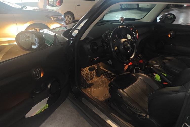Used MINI  Driver Seat