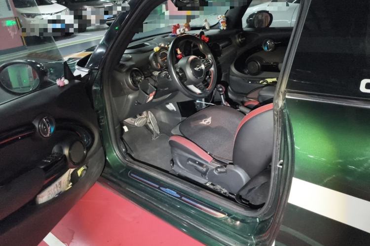 Used MINI 2017 2.0T COOPER S for Car Enthusiasts Driver Seat