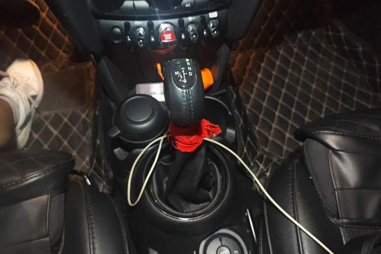 Used MINI  Gear Lever