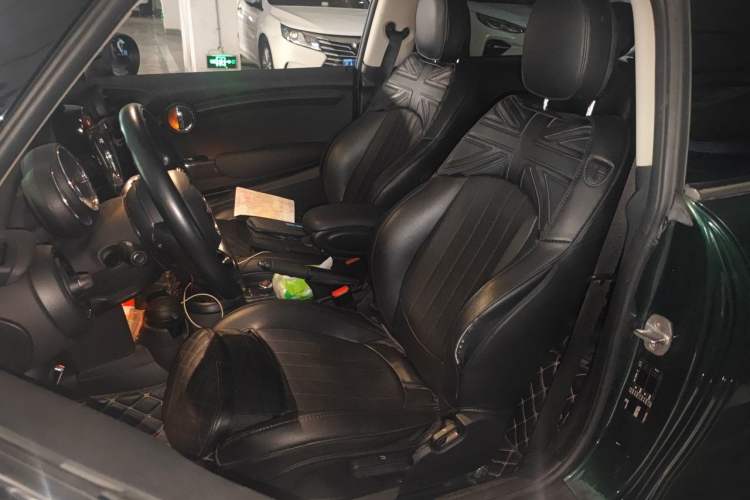 Used MINI  Left Rear Seat