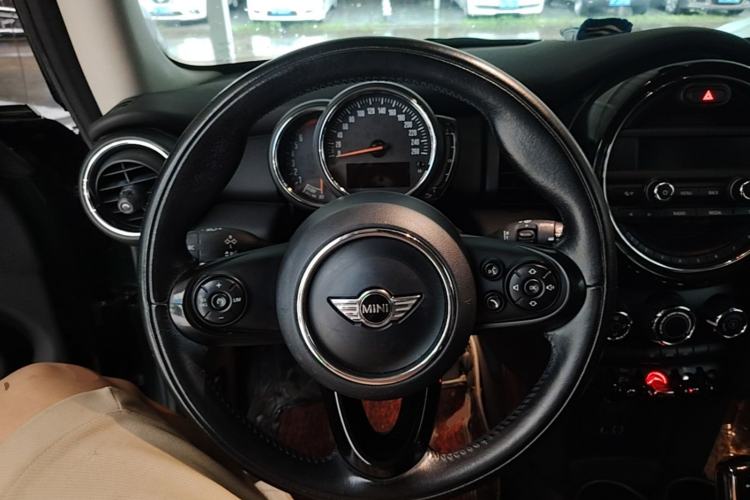 Used MINI 2017 1.5T COOPER Caribbean Blue Limited Edition Steering Wheel
