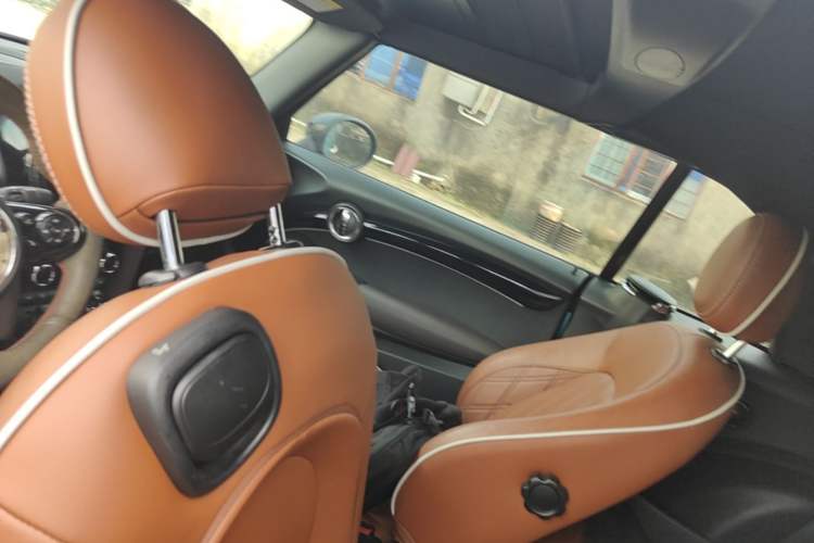 Used MINI 2017 1.5T COOPER CABRIO Freedom Edition Headliner
