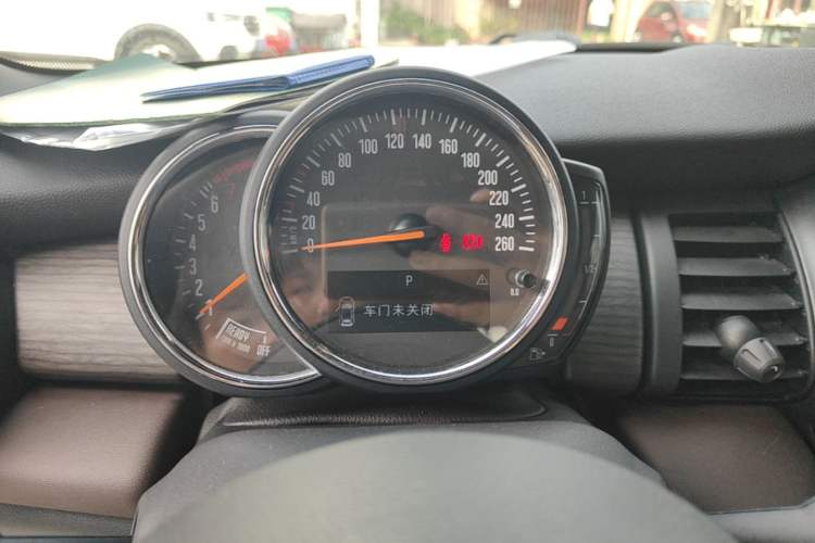 Used MINI 2017 1.5T COOPER CABRIO Freedom Edition Instrument Cluster