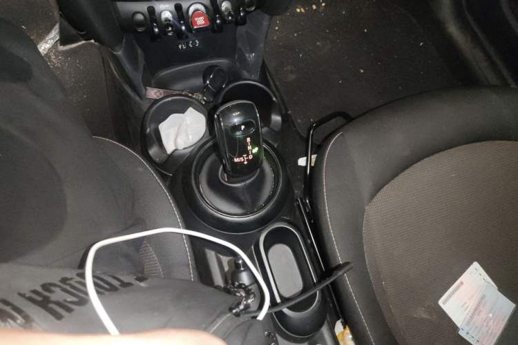 Used MINI  Gear Lever