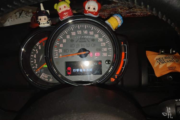 Used MINI 2017 1.5T COOPER Caribbean Blue Limited Edition Instrument Cluster