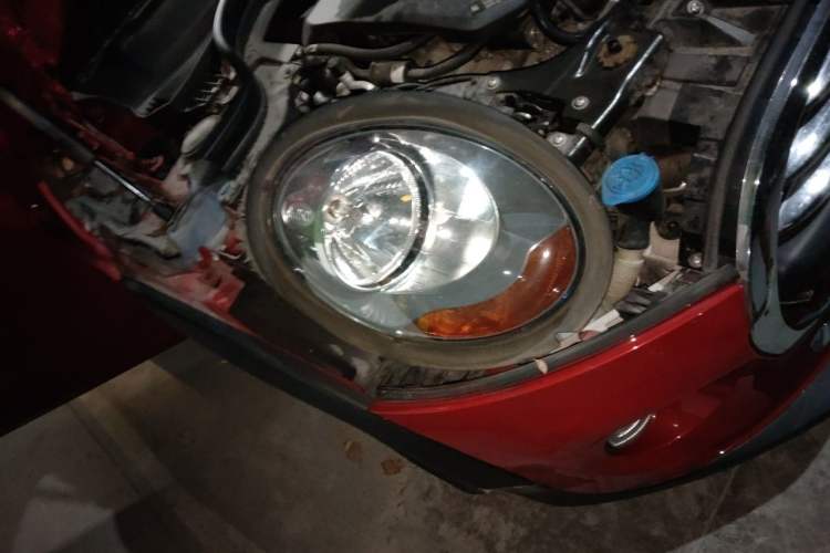 Used MINI 2017 1.5T COOPER Caribbean Blue Limited Edition Right Front Headlight