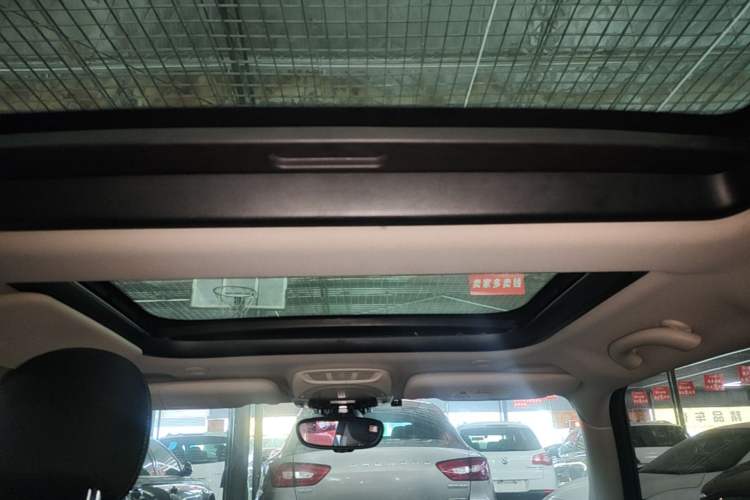 Used MINI 2017 1.5T COOPER Caribbean Blue Limited Edition Headliner