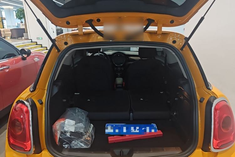 Used MINI 2017 1.5T COOPER Caribbean Blue Limited Edition Trunk