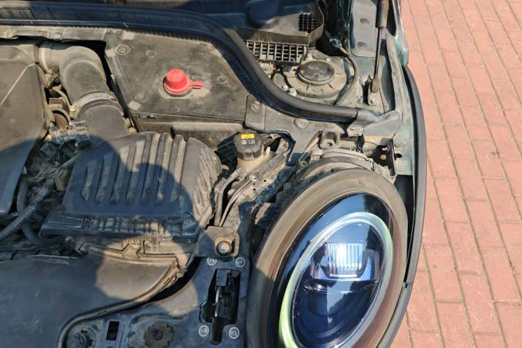 Used MINI 2018 1.5T COOPER Classic Edition Five-Door Version Engine Bay Left