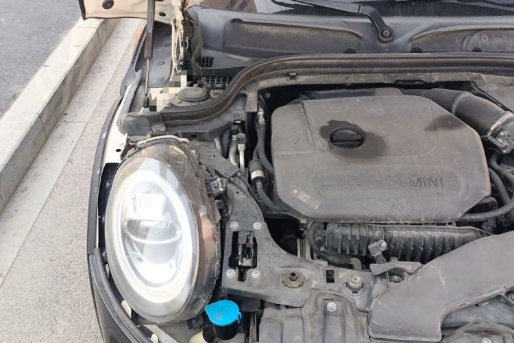 Used MINI 2018 1.5T ONE Five-Door Edition Engine Bay Right