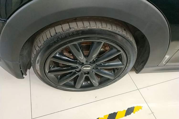 Used MINI 2018 1.5T COOPER Artist Exterior 4