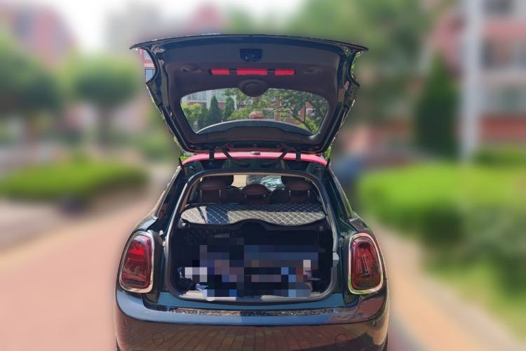 Used MINI 2018 1.5T COOPER Classic Edition Five-Door Version Trunk