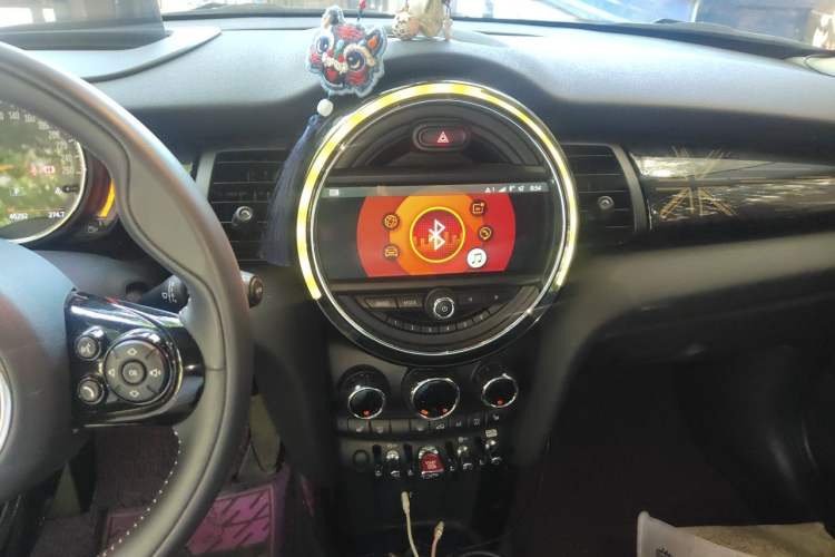 Used MINI 2018 1.5T COOPER Artist Audio And AC Panel