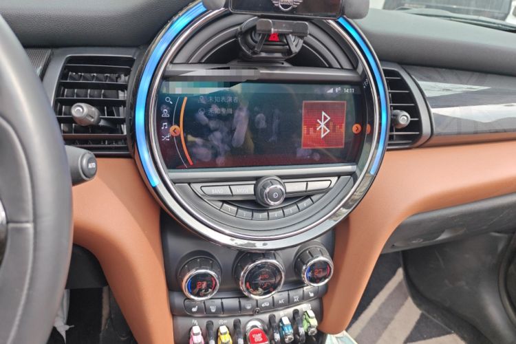 Used MINI 2018 1.5T COOPER CABRIO Artist Audio And AC Panel