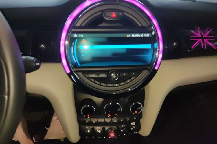 Used MINI 2018 1.5T COOPER CABRIO Artist Audio And AC Panel