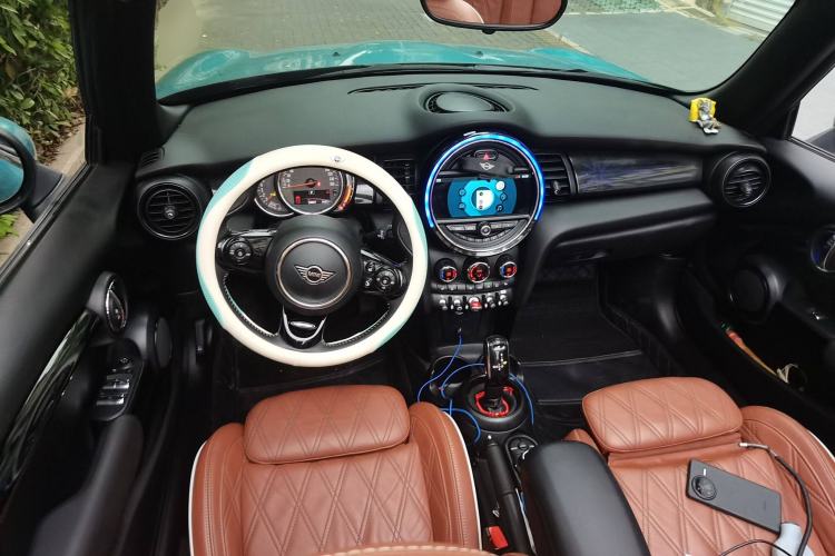 Used MINI 2018 1.5T COOPER CABRIO Artist Center Console